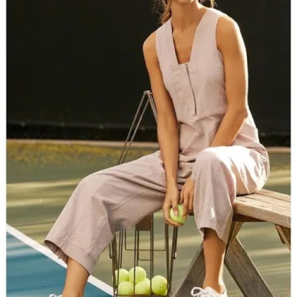 Stylish Women's Jumpsuit in Light Gray - Picture 4 of 8